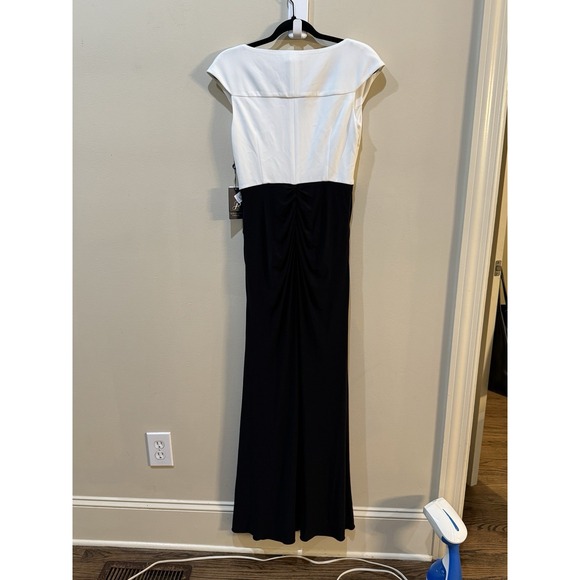 Adrianna Papell‎ Women's Pleated Layered Gown Size 4 Black And Ivory - Picture 4 of 9